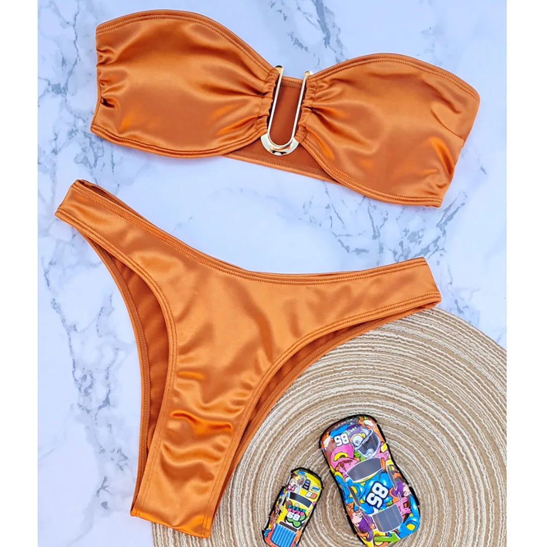 Sleek Bandeau Strapless Bikini Set - Timeless Minimalist Swimwear - CUVATI